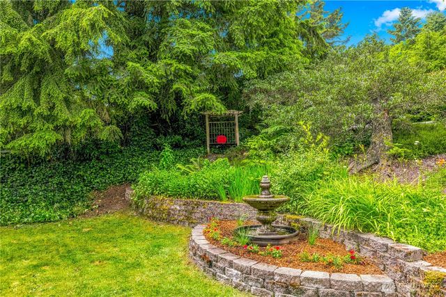 21401 52nd Avenue SE, Woodinville, WA 98072