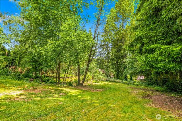 21401 52nd Avenue SE, Woodinville, WA 98072