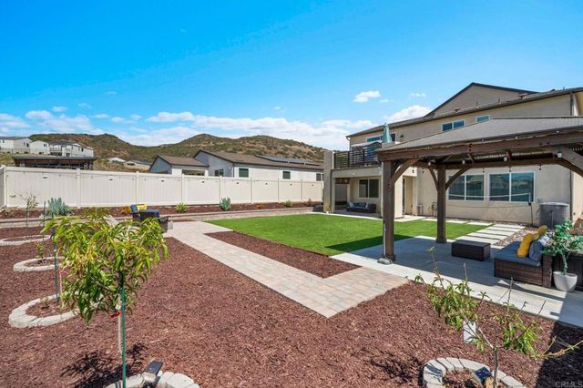 35374 Orchard Trail, Fallbrook, CA 92028