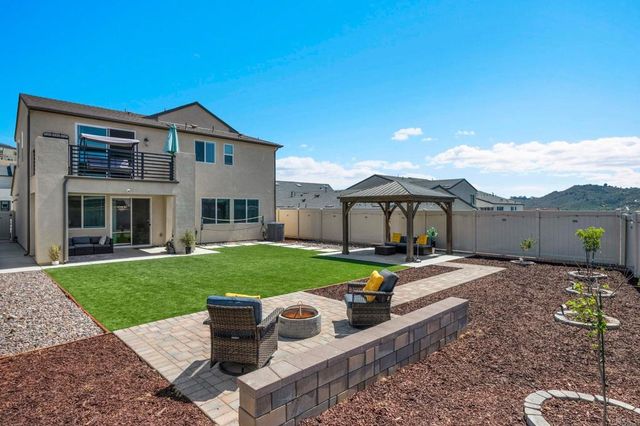 35374 Orchard Trail, Fallbrook, CA 92028