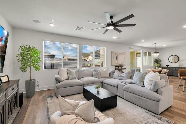 35374 Orchard Trail, Fallbrook, CA 92028