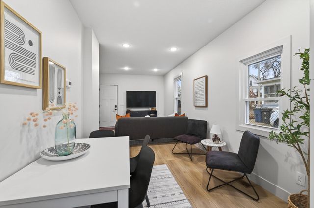 419 Fillmore Street NE, Minneapolis, MN 55413