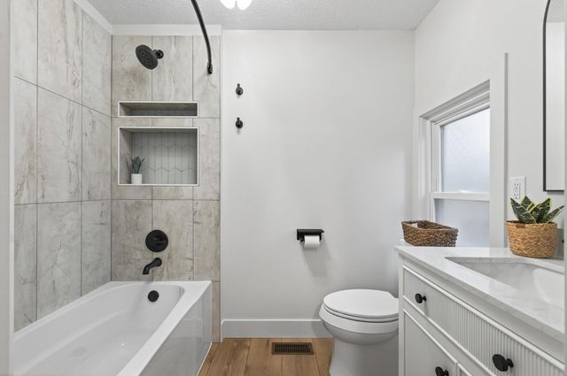 419 Fillmore Street NE, Minneapolis, MN 55413