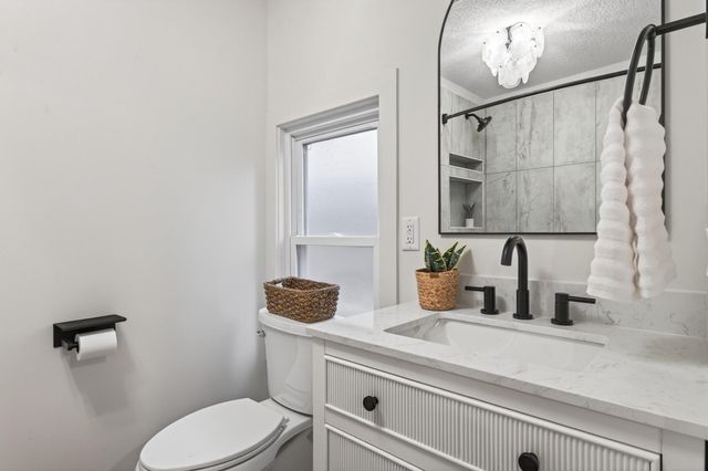 419 Fillmore Street NE, Minneapolis, MN 55413