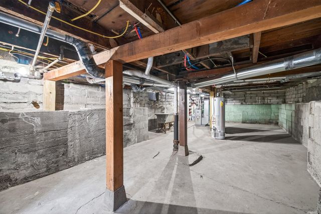 419 Fillmore Street NE, Minneapolis, MN 55413