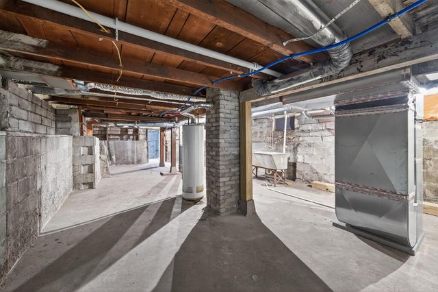 419 Fillmore Street NE, Minneapolis, MN 55413