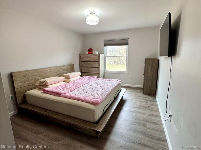 40684 Village Wood Road, Novi, MI 48375