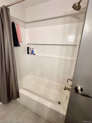 40684 Village Wood Road, Novi, MI 48375