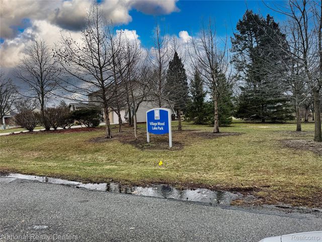 40684 Village Wood Road, Novi, MI 48375