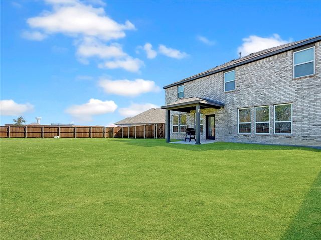 1200 Lancaster Drive, Justin, TX 76247