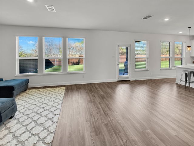 1200 Lancaster Drive, Justin, TX 76247