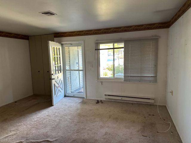 9 FARRINGTON CT, Southampton, NJ 08088