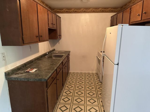 9 FARRINGTON CT, Southampton, NJ 08088