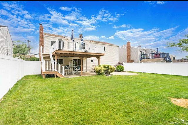 3824 Illona Lane, Oceanside, NY 11572