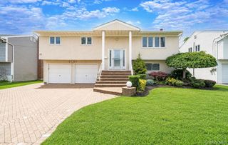 3824 Illona Lane, Oceanside, NY 11572