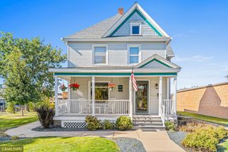 227 S Arch Avenue, New Richmond, WI 54017