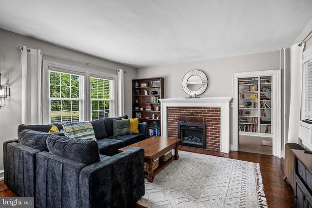 410 W FRANKLIN AVE, Collingswood, NJ 08107