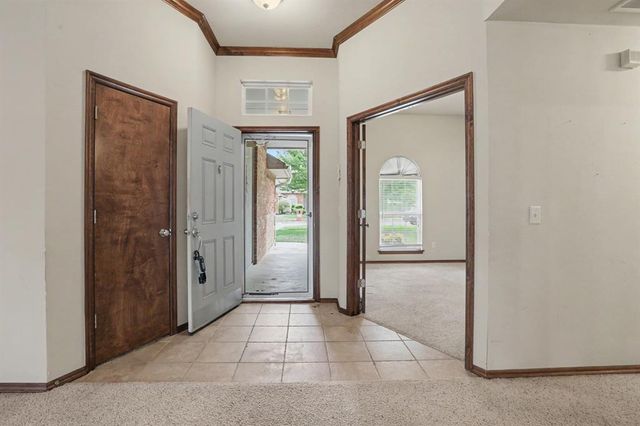 3825 Pamela Lane, Yukon, OK 73099