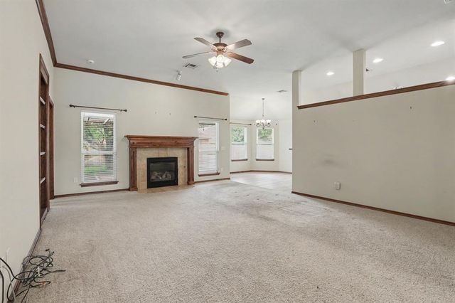 3825 Pamela Lane, Yukon, OK 73099