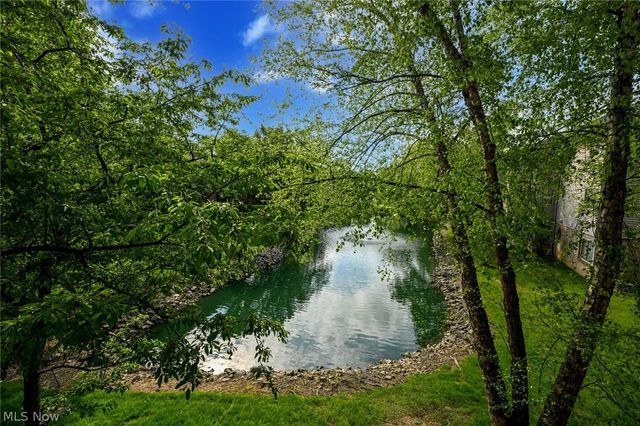 3800 Rosemont Boulevard 107D, Fairlawn, OH 44333