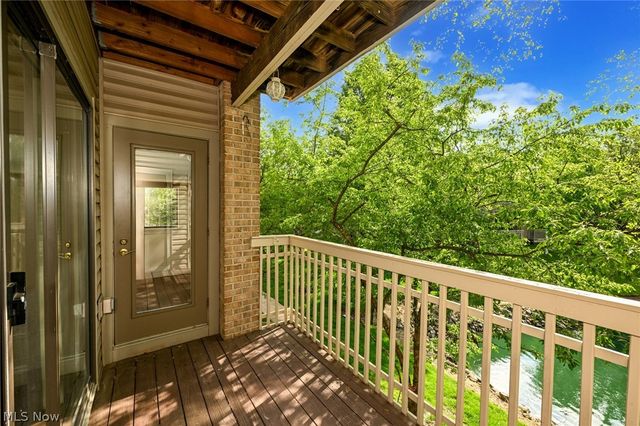 3800 Rosemont Boulevard 107D, Fairlawn, OH 44333