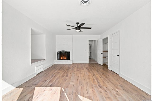 209 DANDELION LN, Castle Hills, TX 78213