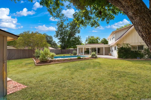 209 DANDELION LN, Castle Hills, TX 78213