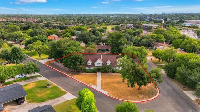 209 DANDELION LN, Castle Hills, TX 78213