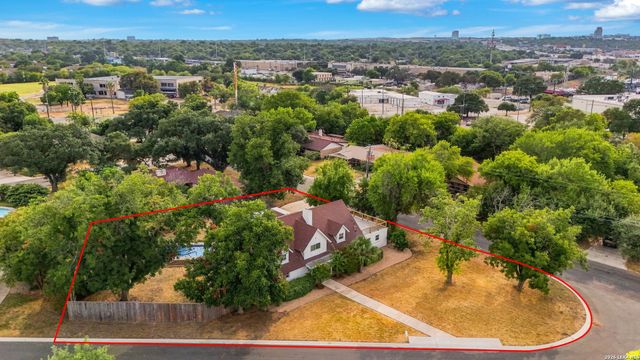 209 DANDELION LN, Castle Hills, TX 78213