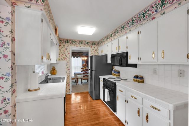 513 Cheskirk Pl, Louisville, KY 40243