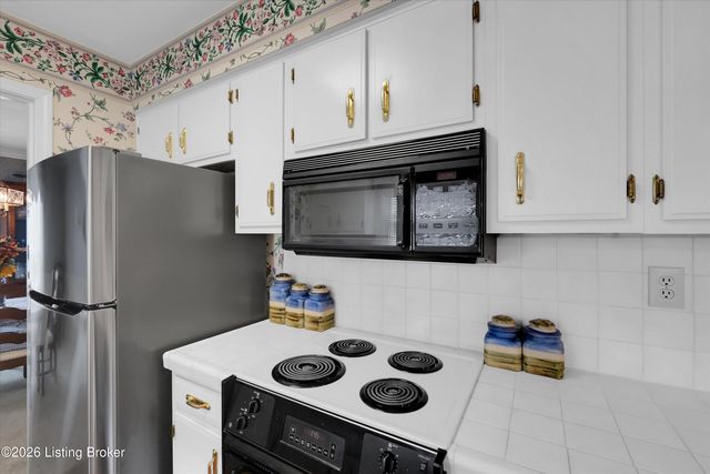 513 Cheskirk Pl, Louisville, KY 40243