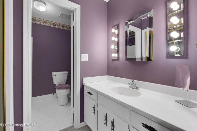 513 Cheskirk Pl, Louisville, KY 40243