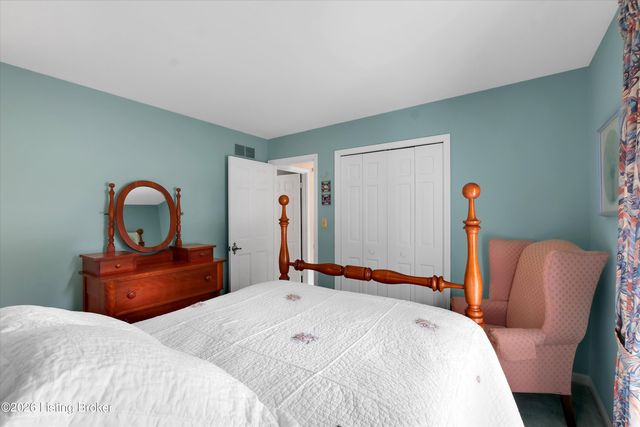 513 Cheskirk Pl, Louisville, KY 40243