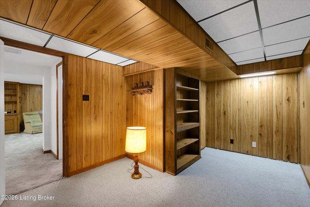 513 Cheskirk Pl, Louisville, KY 40243