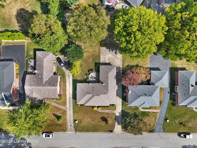 513 Cheskirk Pl, Louisville, KY 40243