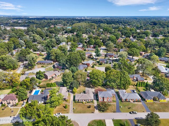 513 Cheskirk Pl, Louisville, KY 40243
