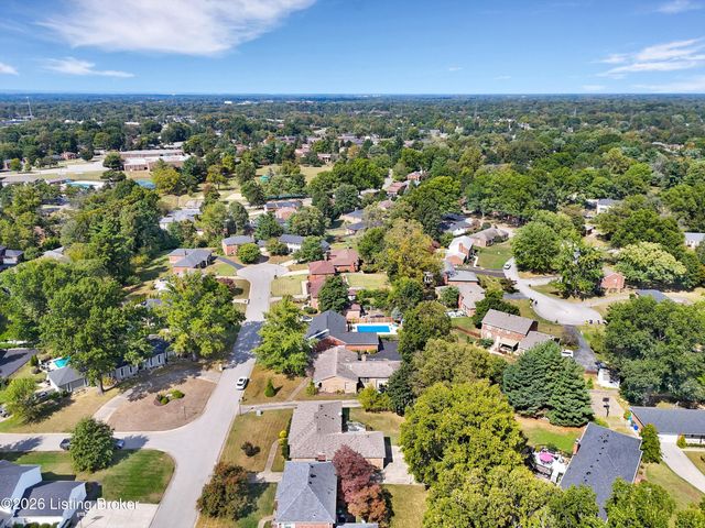 513 Cheskirk Pl, Louisville, KY 40243
