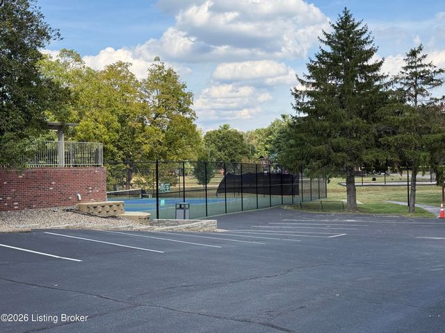 513 Cheskirk Pl, Louisville, KY 40243