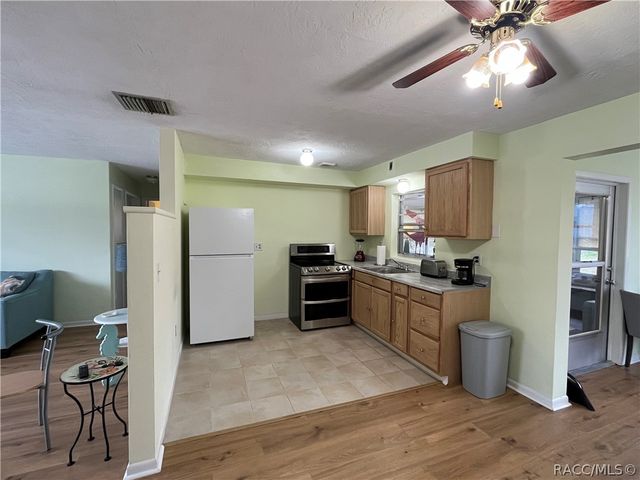 101 S Tyler Street, Beverly Hills, FL 34465