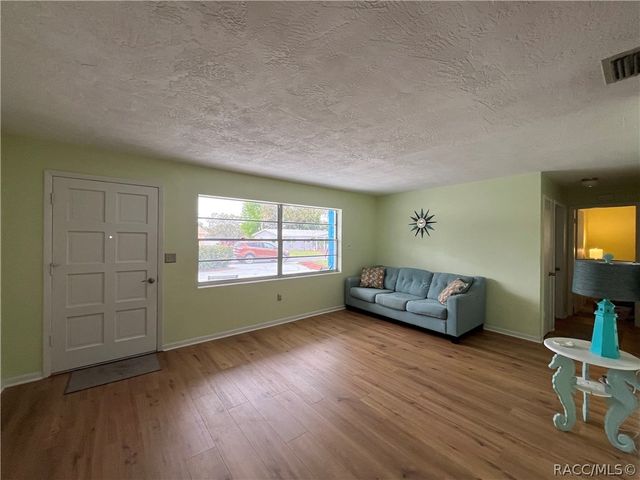 101 S Tyler Street, Beverly Hills, FL 34465