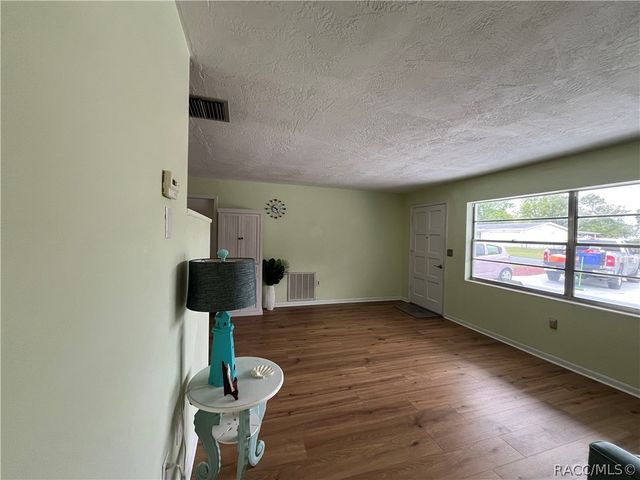 101 S Tyler Street, Beverly Hills, FL 34465