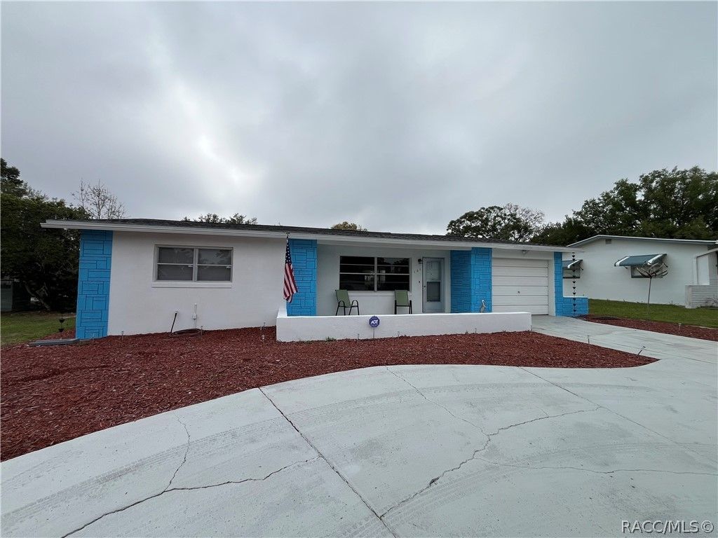 101 S Tyler Street, Beverly Hills, FL 34465