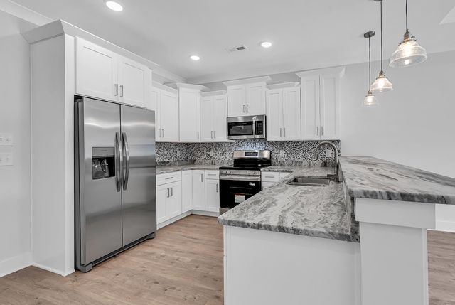 72 Hallandale Lane Right, Murrells Inlet, SC 29576