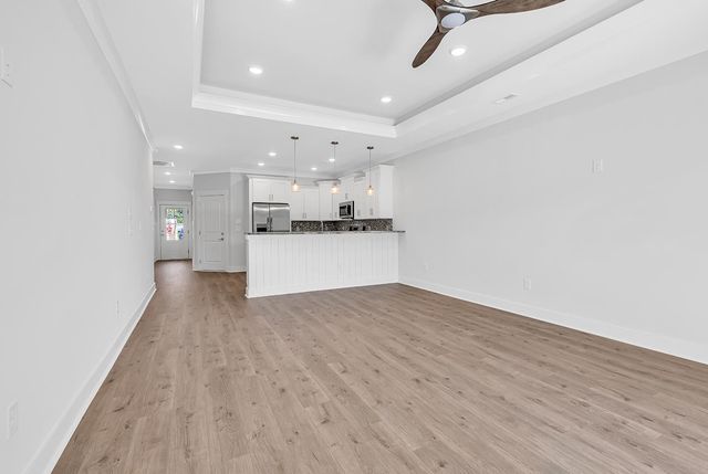 72 Hallandale Lane Right, Murrells Inlet, SC 29576