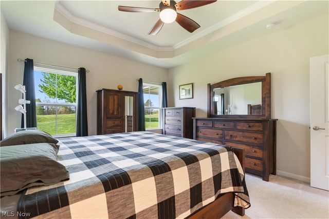 5810 Quarry Lake Drive SE, East Canton, OH 44730