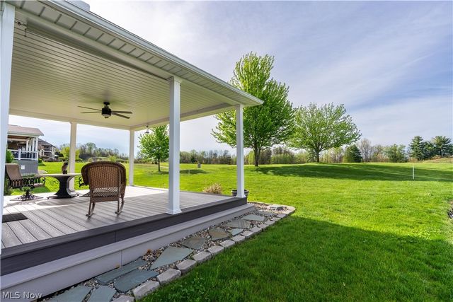 5810 Quarry Lake Drive SE, East Canton, OH 44730