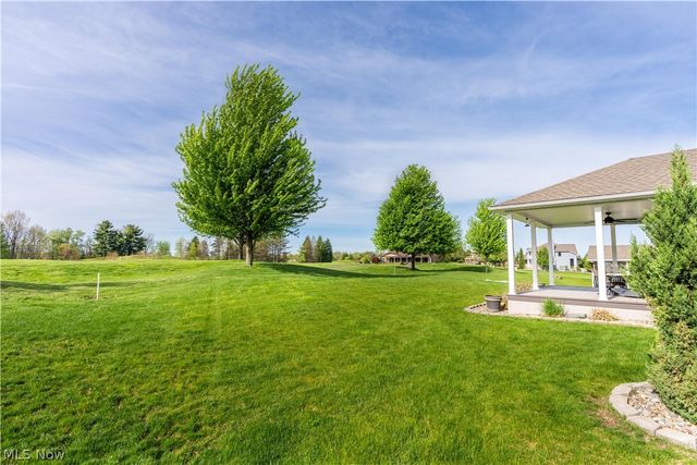 5810 Quarry Lake Drive SE, East Canton, OH 44730