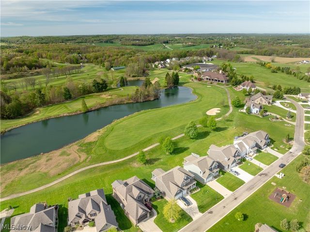 5810 Quarry Lake Drive SE, East Canton, OH 44730