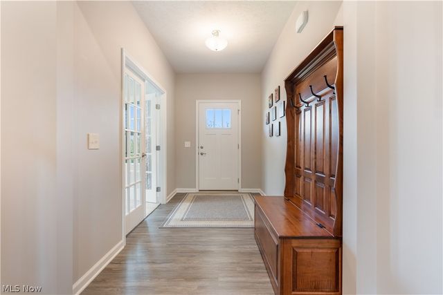 5810 Quarry Lake Drive SE, East Canton, OH 44730