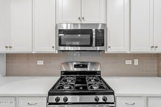 12101 E Ryscott Circle, Vail, AZ 85641